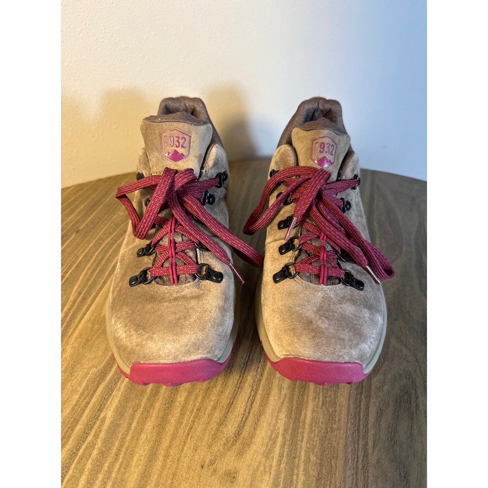 Danner Mountain 600 Low Hiking Shoes Women 9.5 Taupe Plum Gray Waterproof Vibram